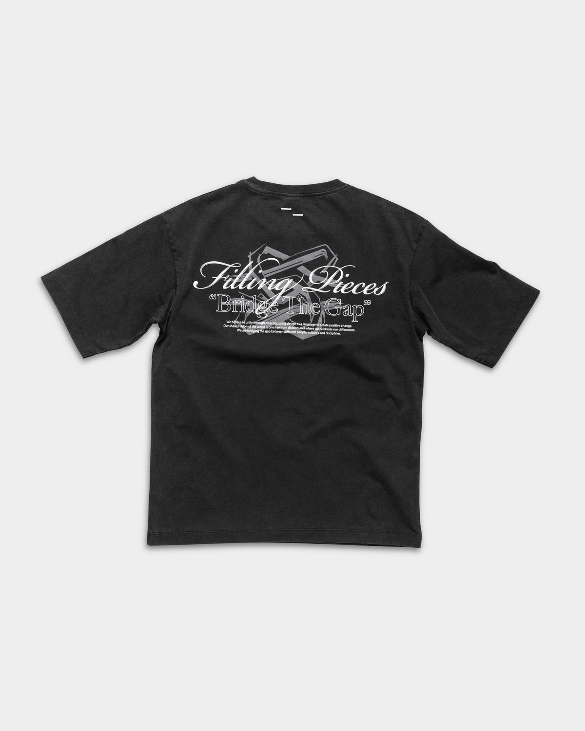 Filling Pieces Mens T Shirt Boxy Bridge The Gap Vintage Black | 422620501387-136