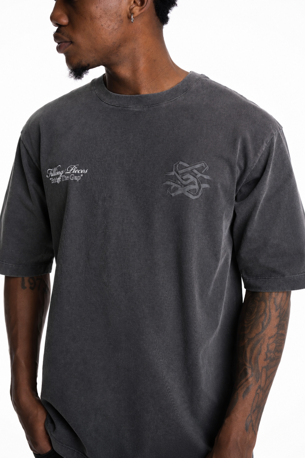 Filling Pieces Mens T Shirt Boxy Bridge The Gap Vintage Black | 422620501387-136