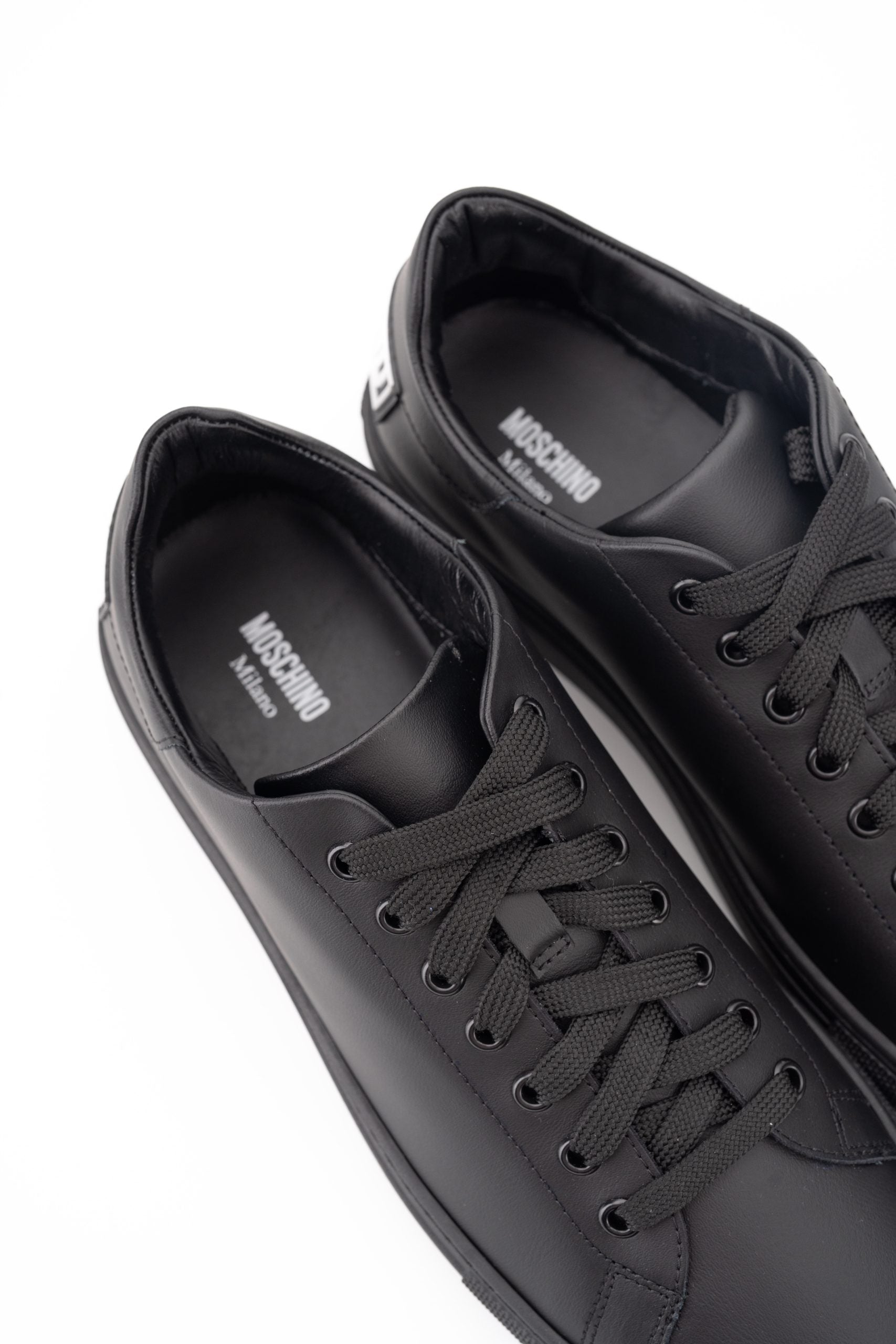 Core) Moschino Men's Sneakers MB15992G0NG90000 | Hydraulics Stores