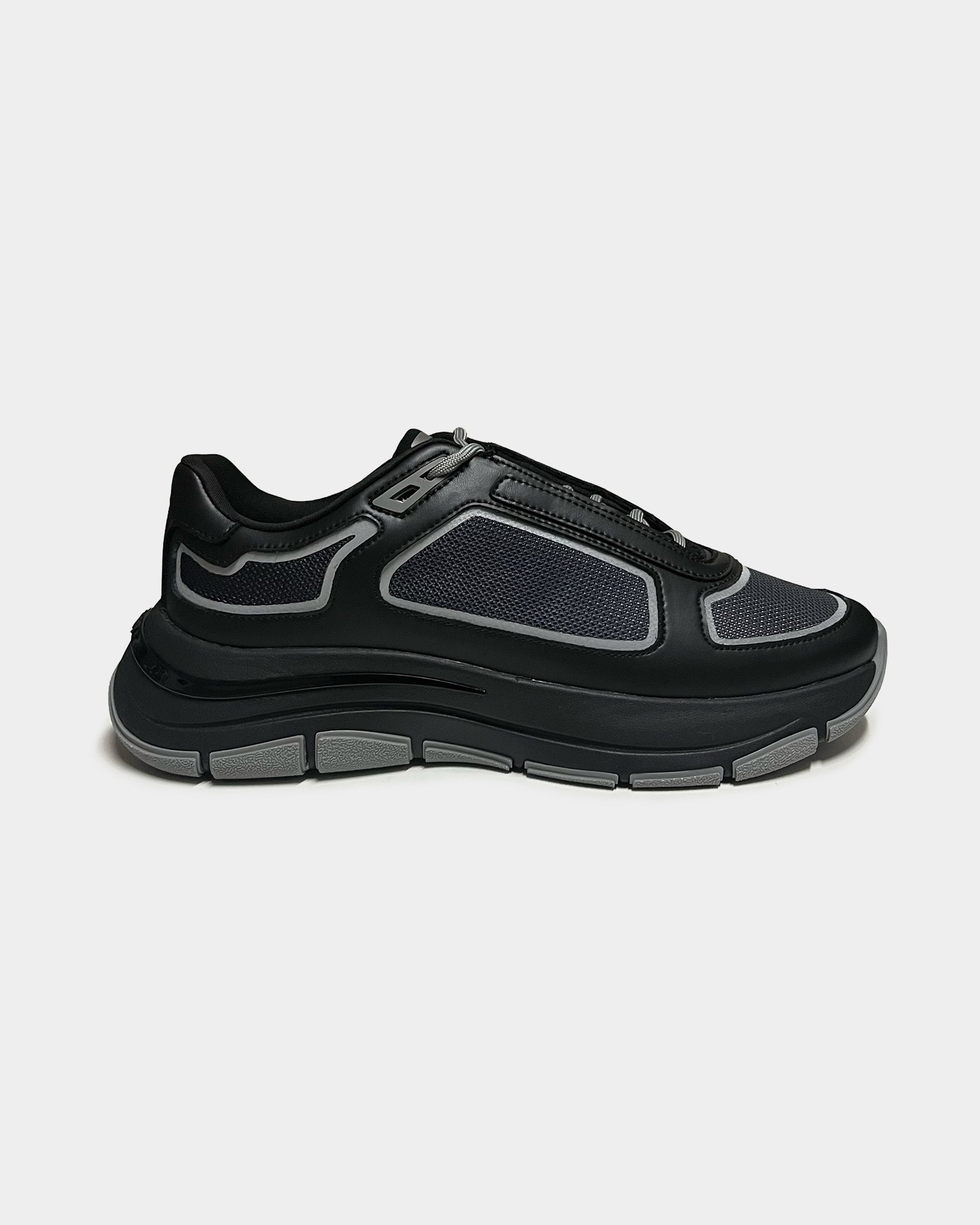 Mallet Men's Alton Black Chrome Sneaker | MLA26P-BKS
