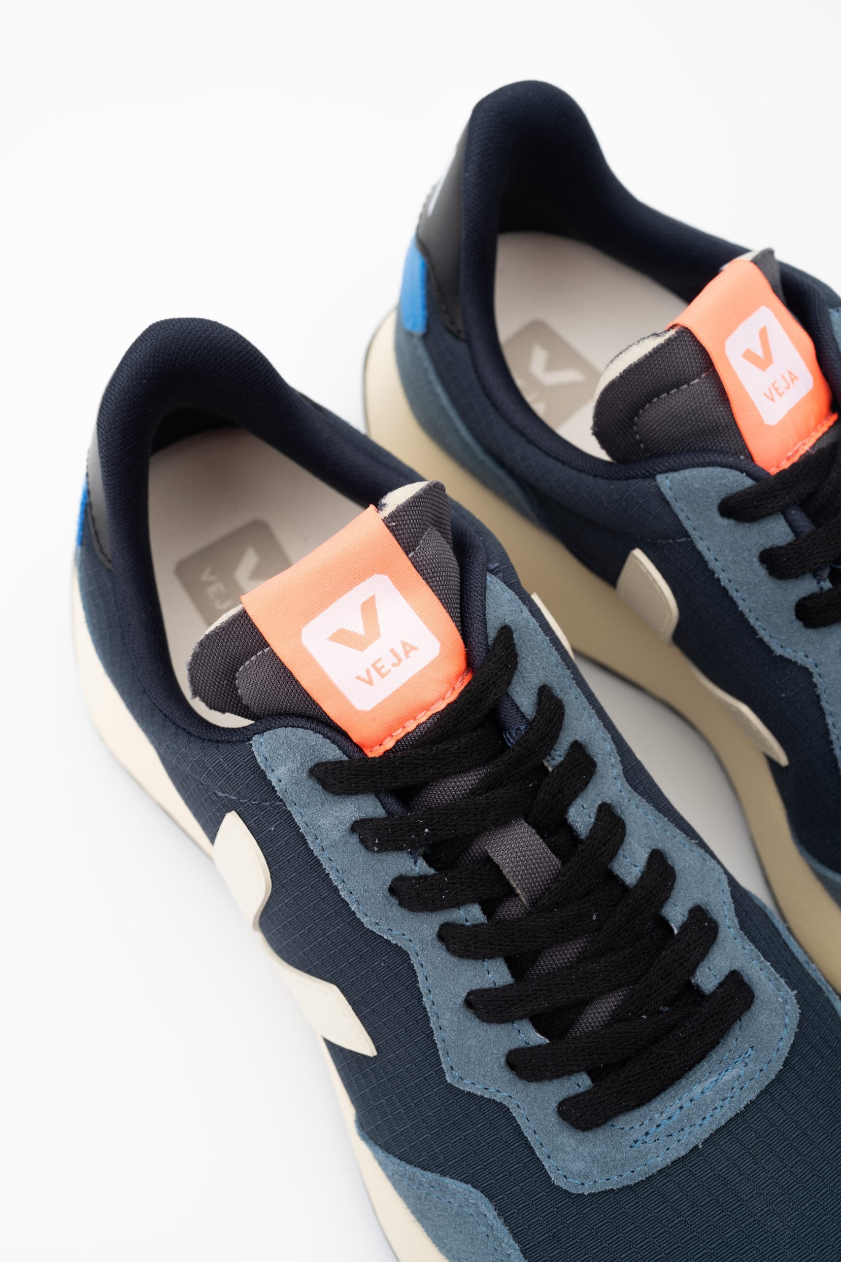 Veja Men's Paulistana Ripstop Sneaker PS1903747B Nautico Pierre