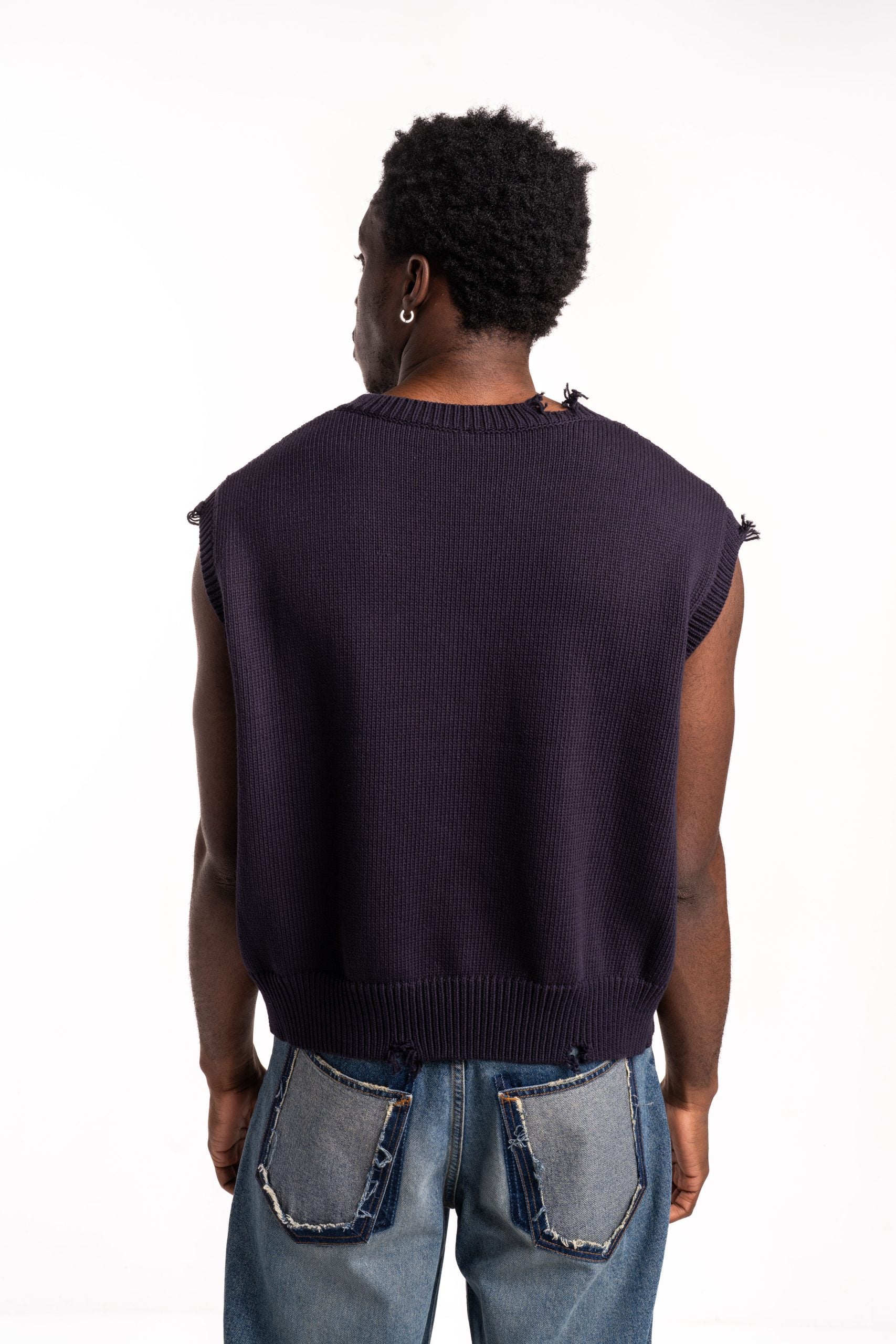 Etudes Men's Short Sleeve V Neck E25MMKNI680-44