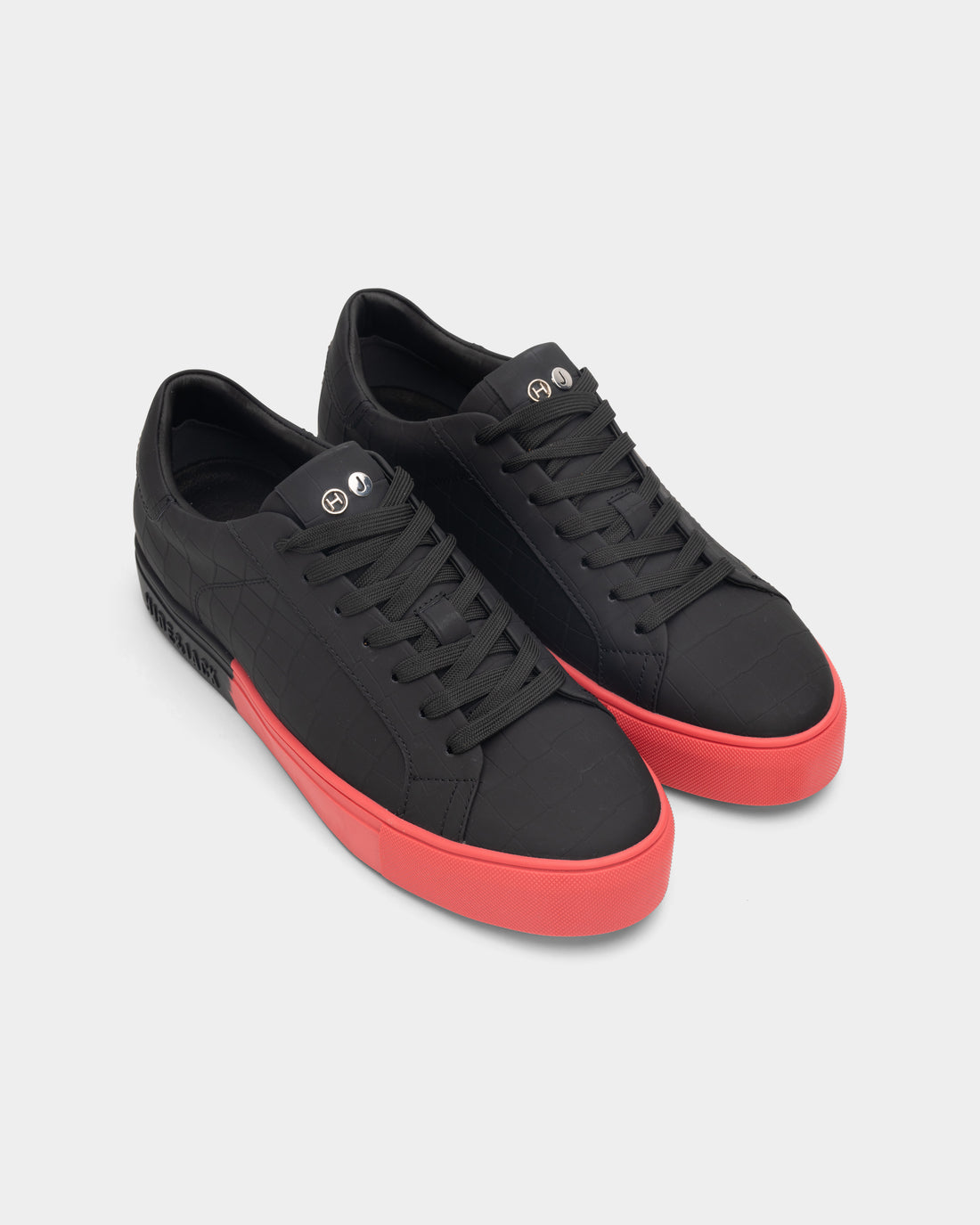 Hide & Jack Men's Low Top Sneaker Essence Idro Nubuck | EIBKL-BLKB-R