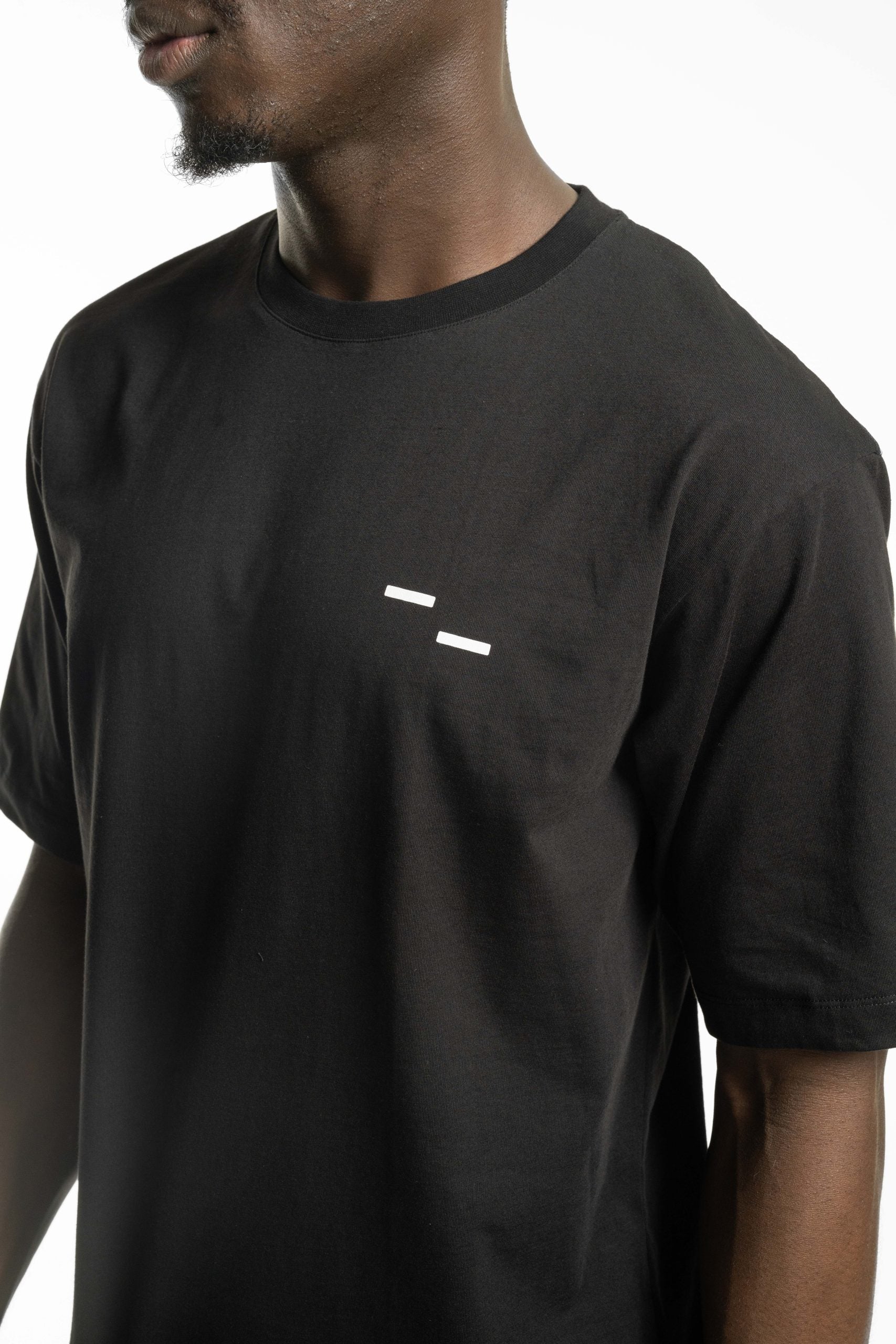 Filling Pieces Men's T Shirt Boxy Handshake Rhythm Black | 422520501242-130