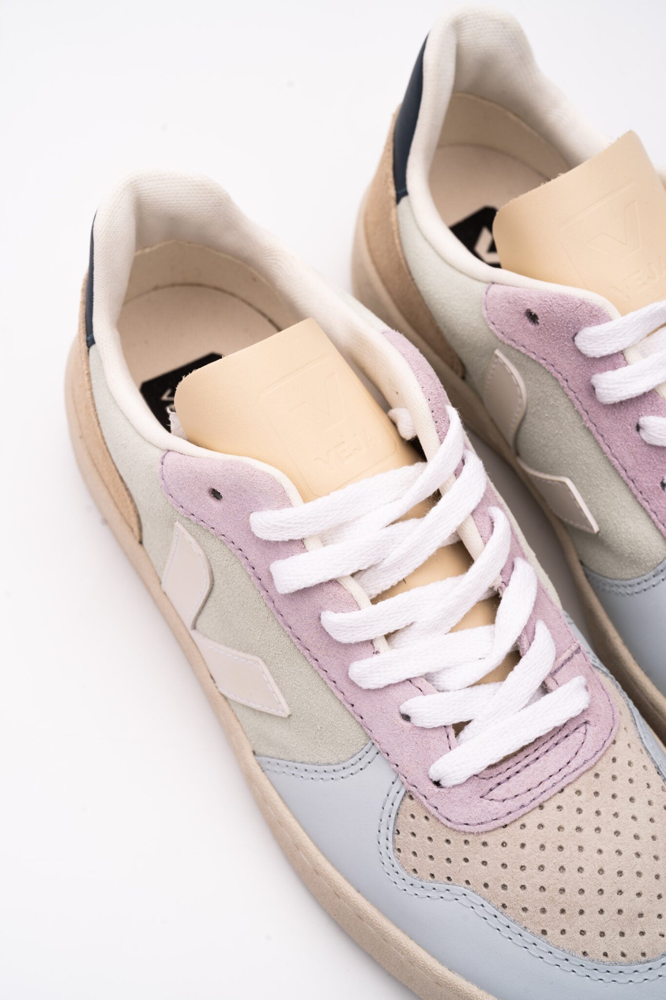 Veja Ladies V-10 Suede Sneaker VX0303119A  Jade White Multicolour