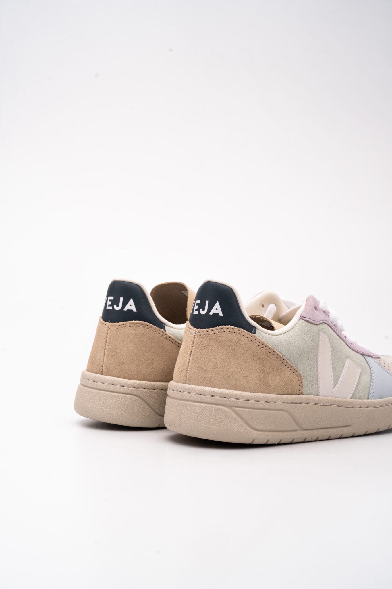 Veja Ladies V-10 Suede Sneaker VX0303119A  Jade White Multicolour