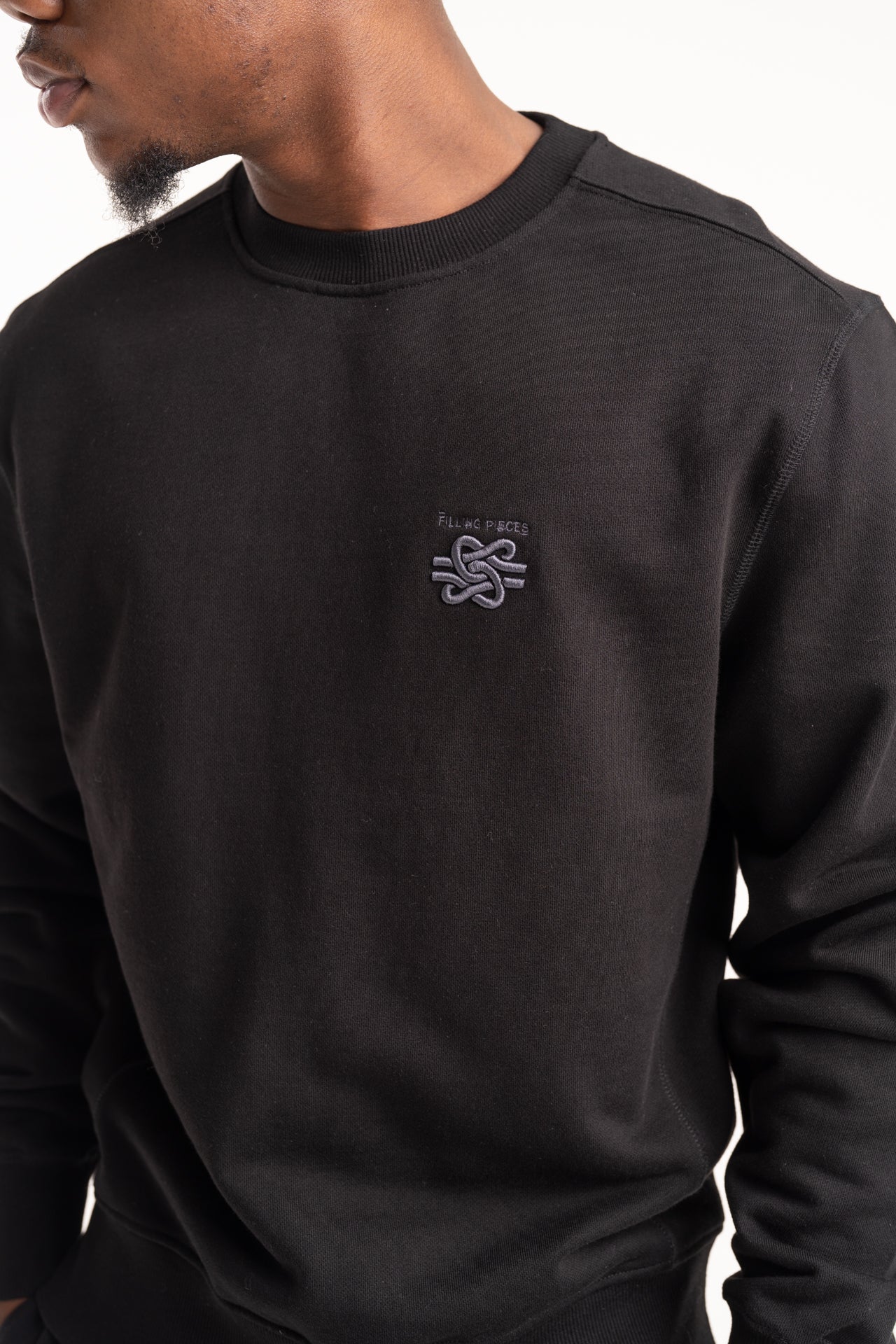 Filling Pieces Men's Sweatshirt Embroidered Knot Black | 412530500143-130