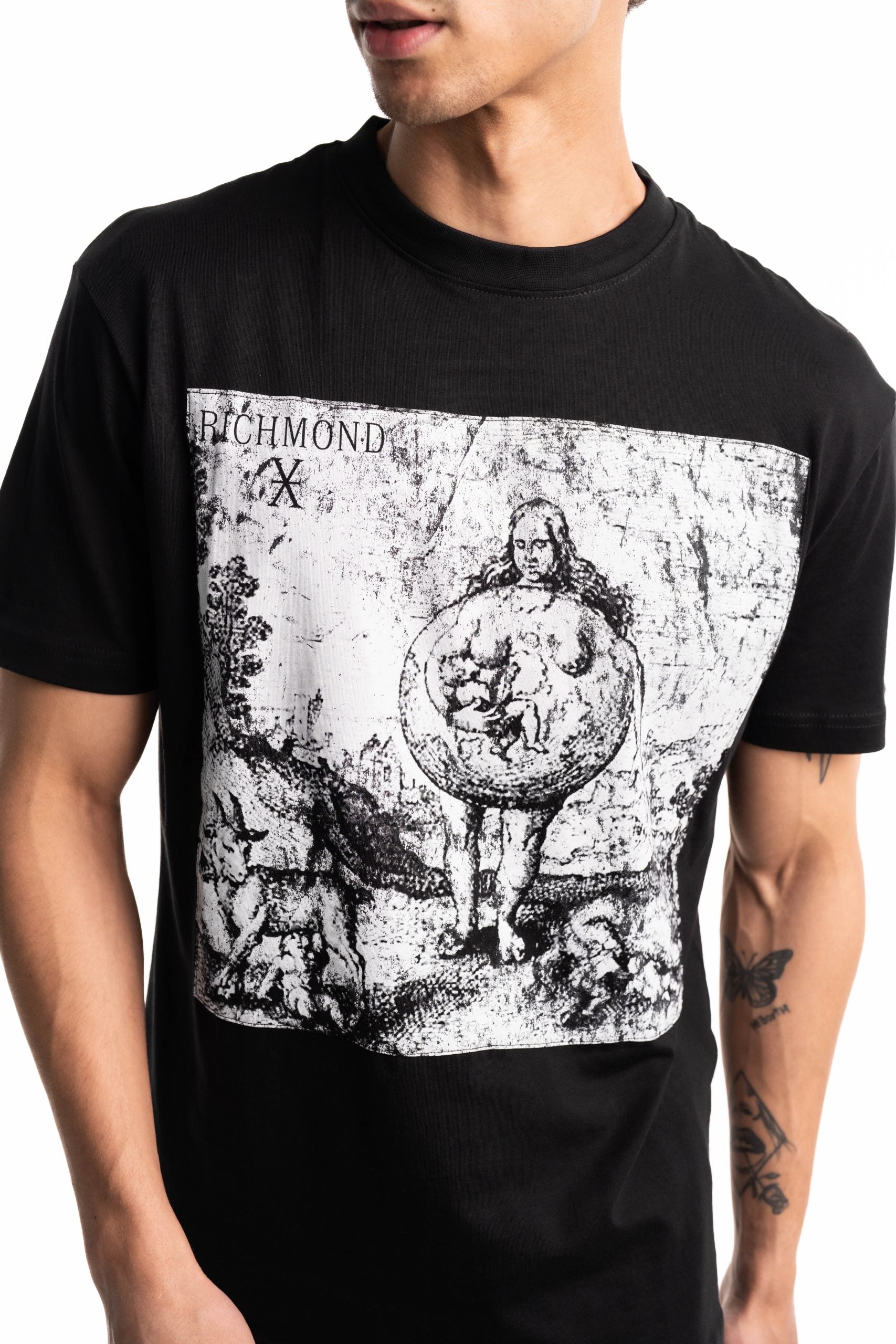 John Richmond Men's Over Tiyam T Shirt | UMA25192TSP8-Black