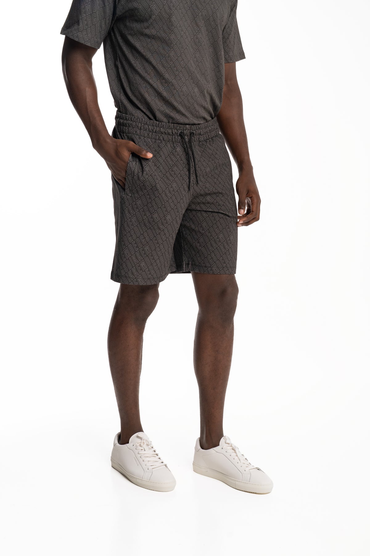 Bikkembergs Men's Shorts | BMF0865-8000