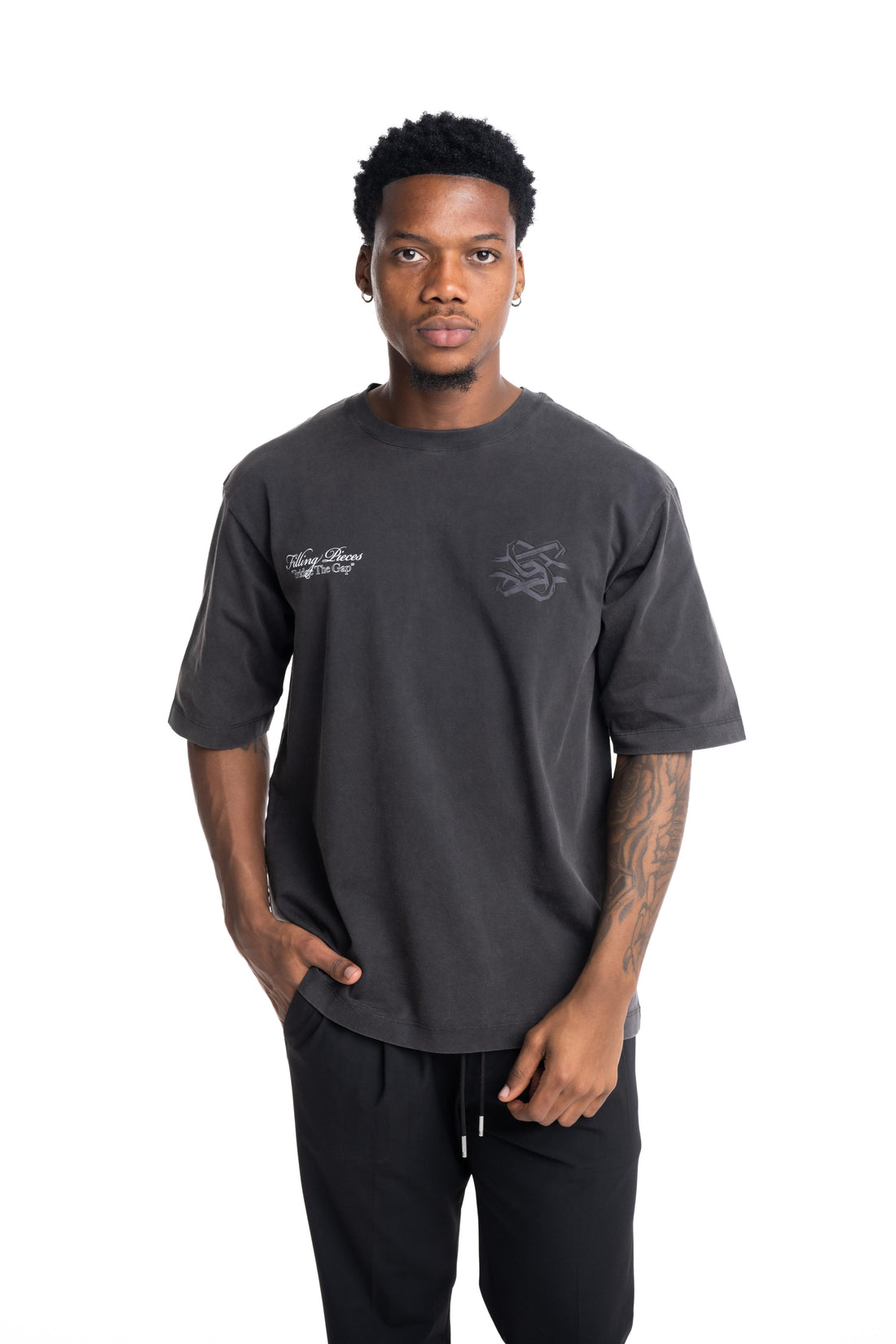 Filling Pieces Mens T Shirt Boxy Bridge The Gap Vintage Black | 422620501387-136