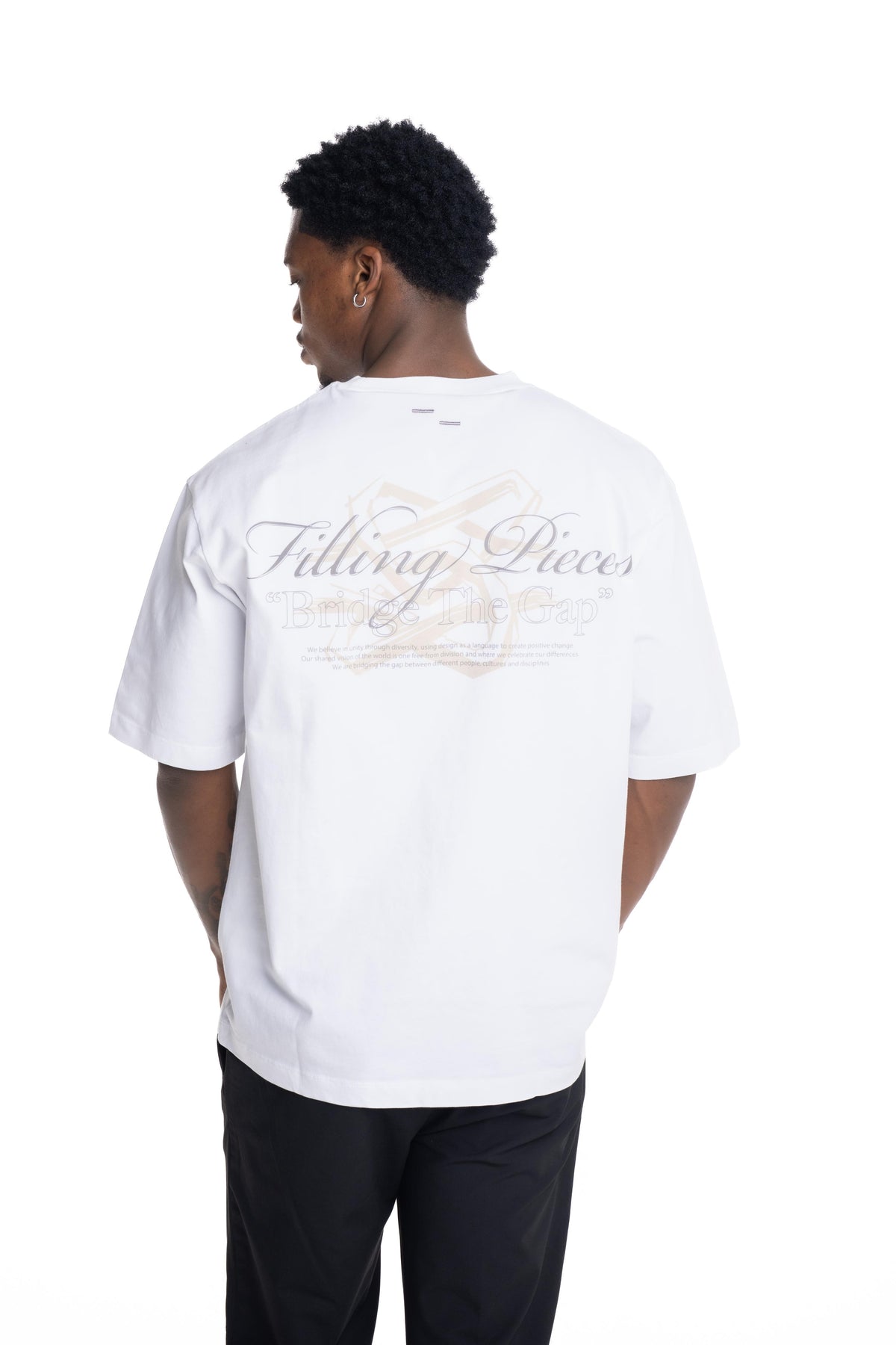 Filling Pieces Mens T Shirt Boxy Bridge The Gap White | 422620501387-110