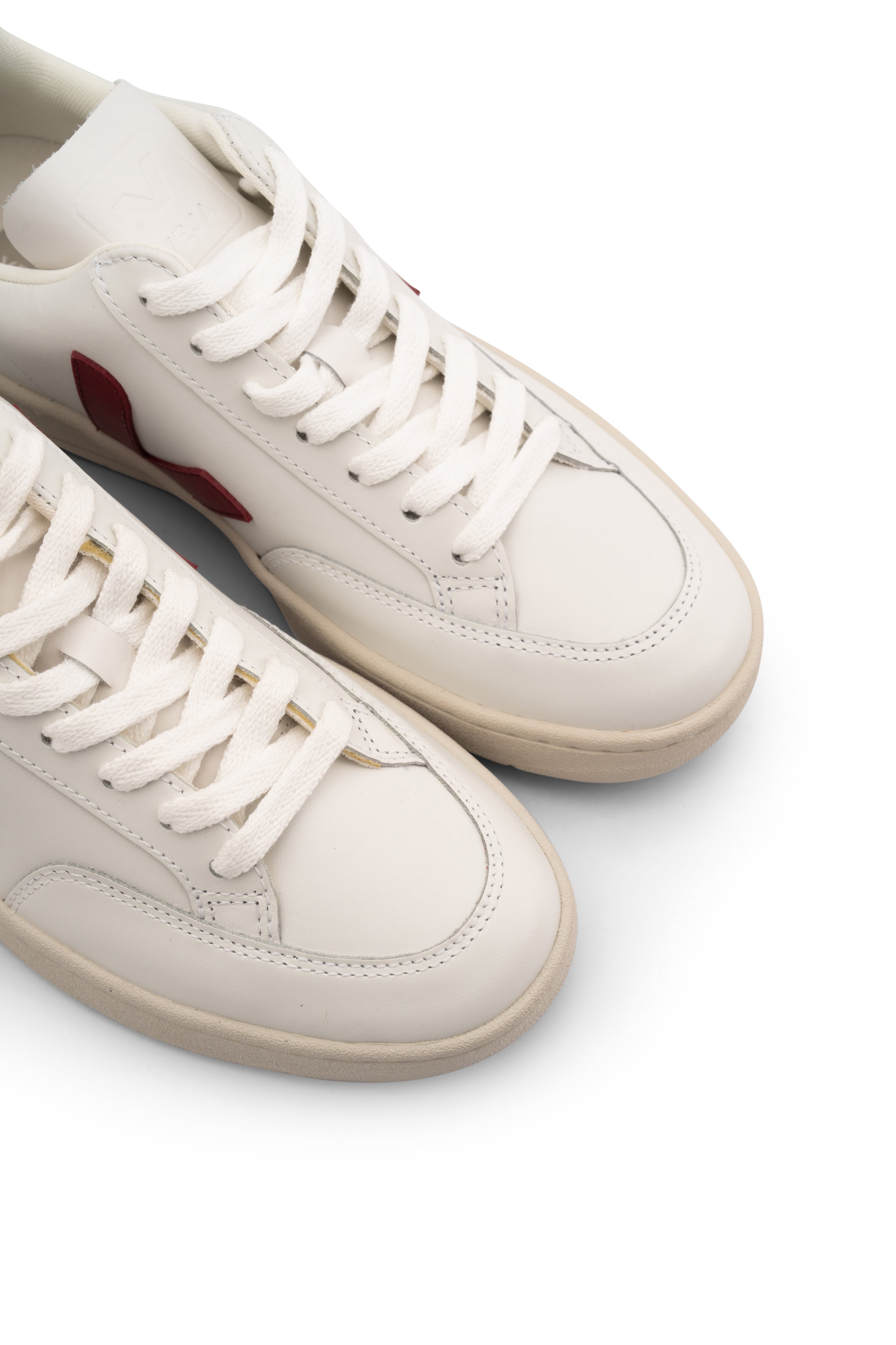 Veja Ladies V-12 Leather Sneaker | XD0201955A 9-Extra White Marsala Nautico
