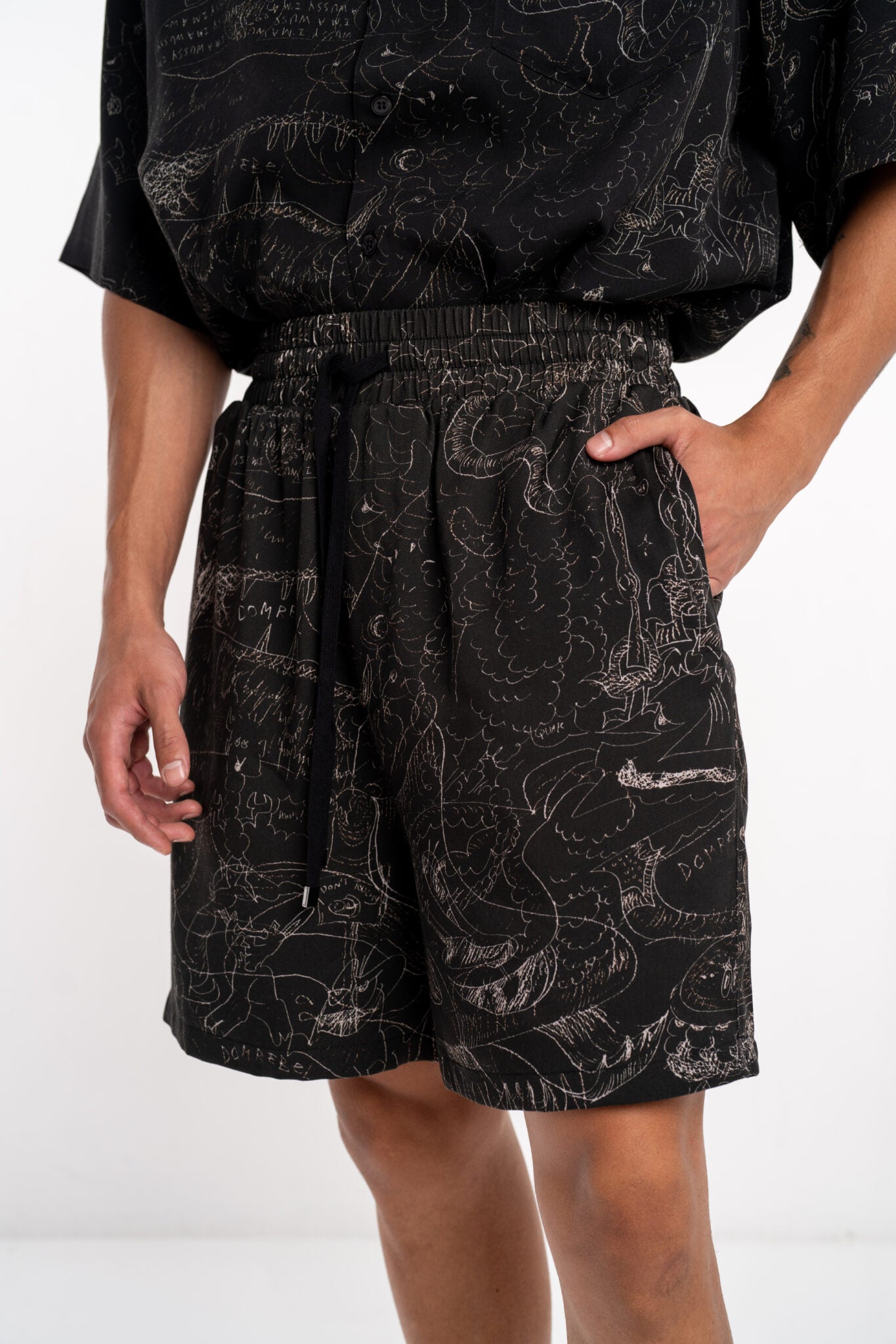 DOMREBEL Utopia Shorts Black