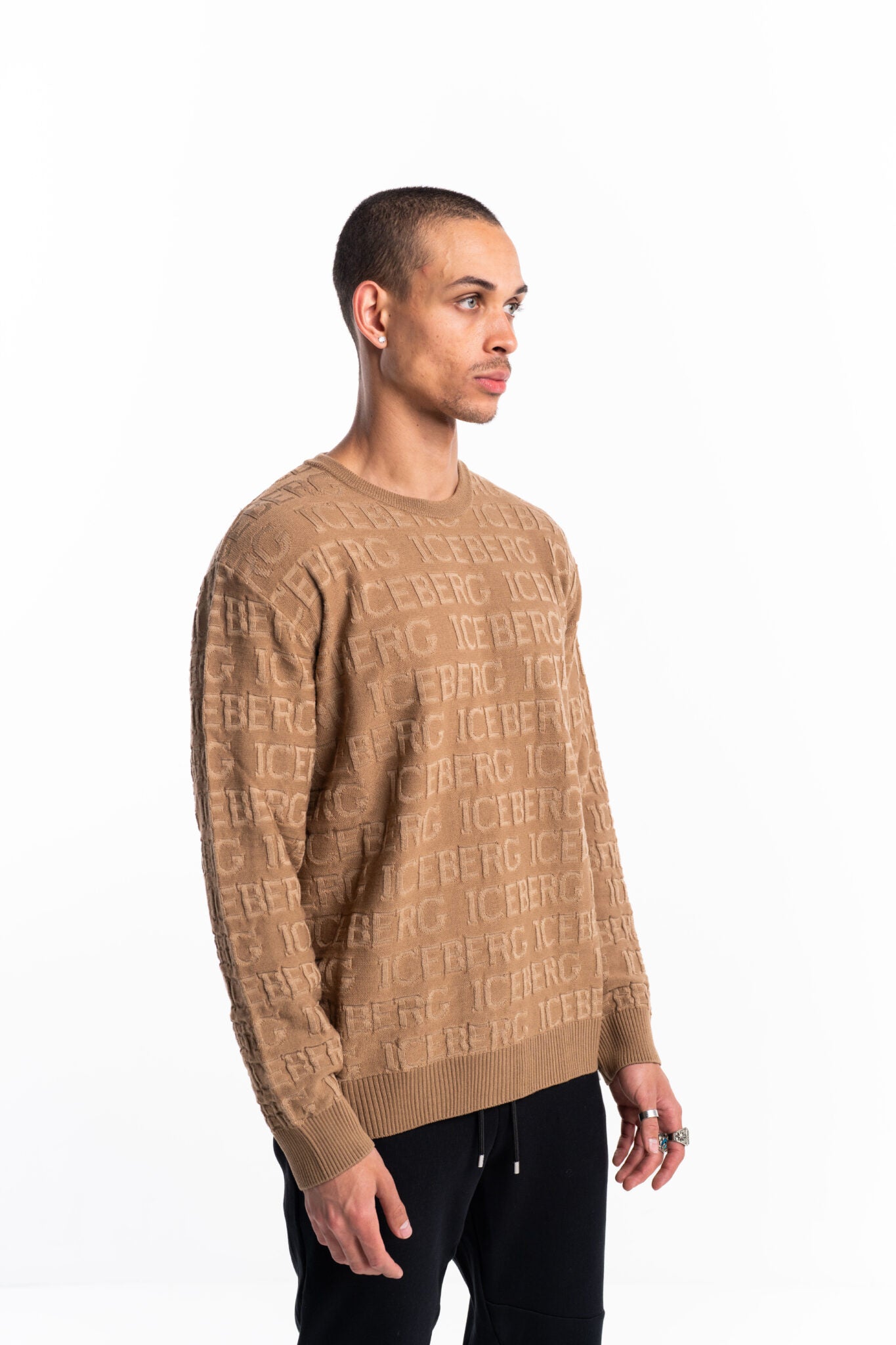 Iceberg Men's Round Neck Knitted I1P A002 7010 1209
