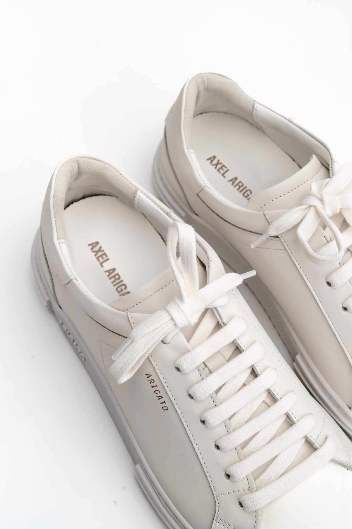 (Core) Axel Arigato Men's Atlas Sneaker| F0522004-White