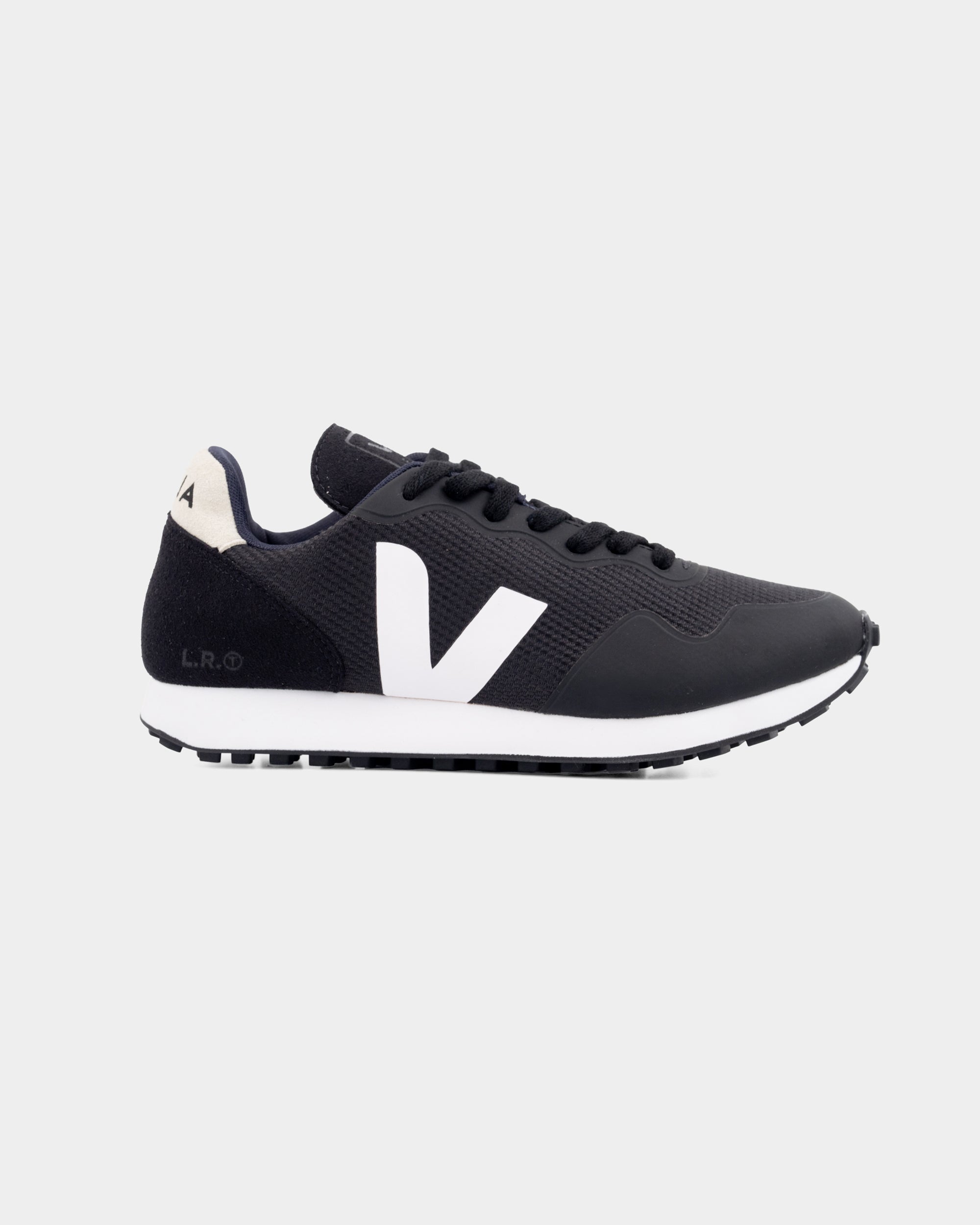 Veja Ladies SDU B Mesh Sneaker | RT0102698A- Black /White