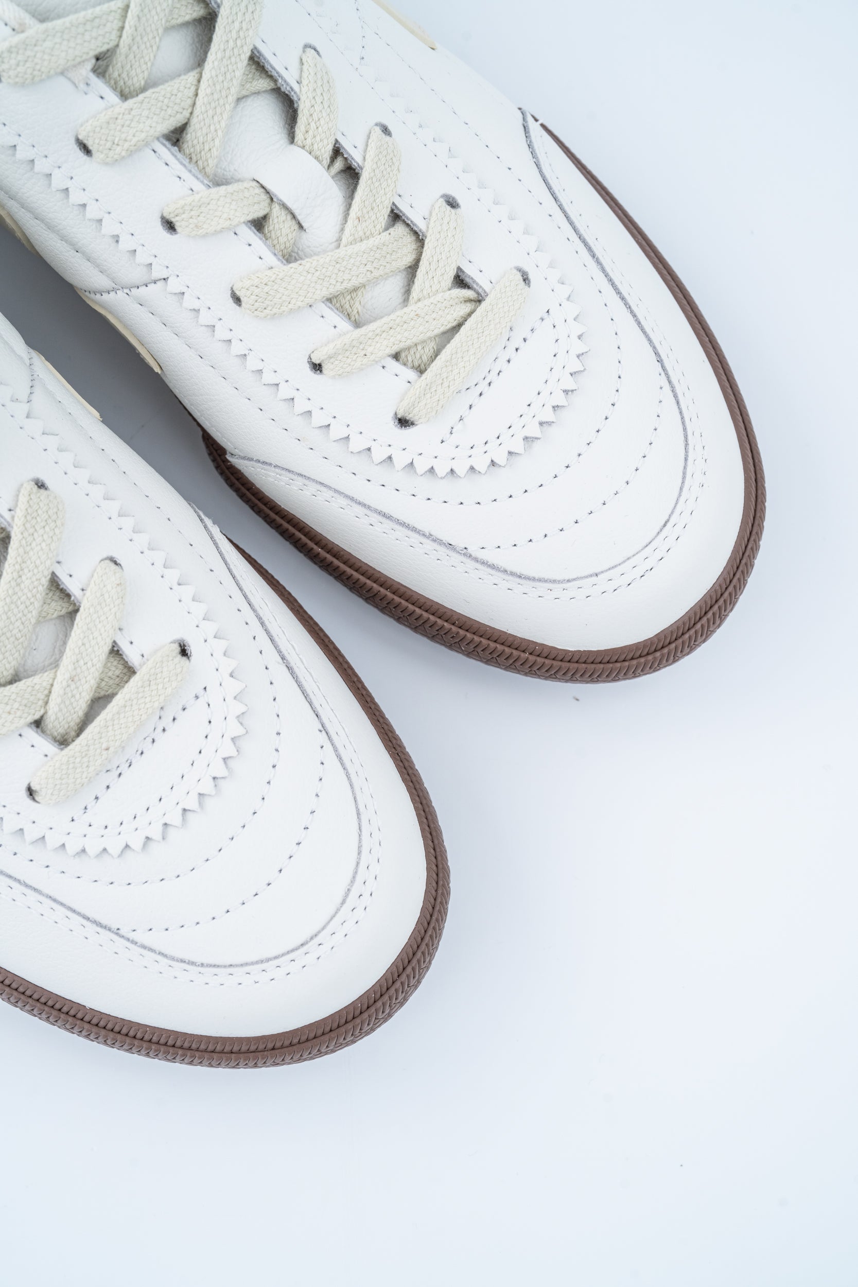 Veja Ladies Paneka O.T Sneaker | FU2020896A-White Black Bark