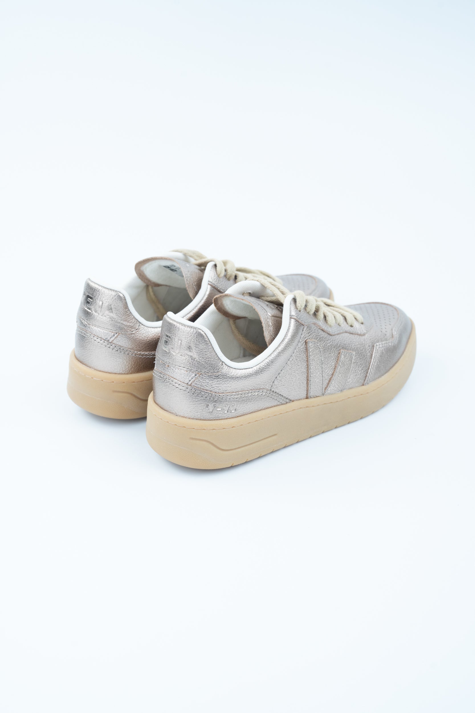 Veja Ladies V-90 O.T Sneaker | VD2020913A-Bronze Natural