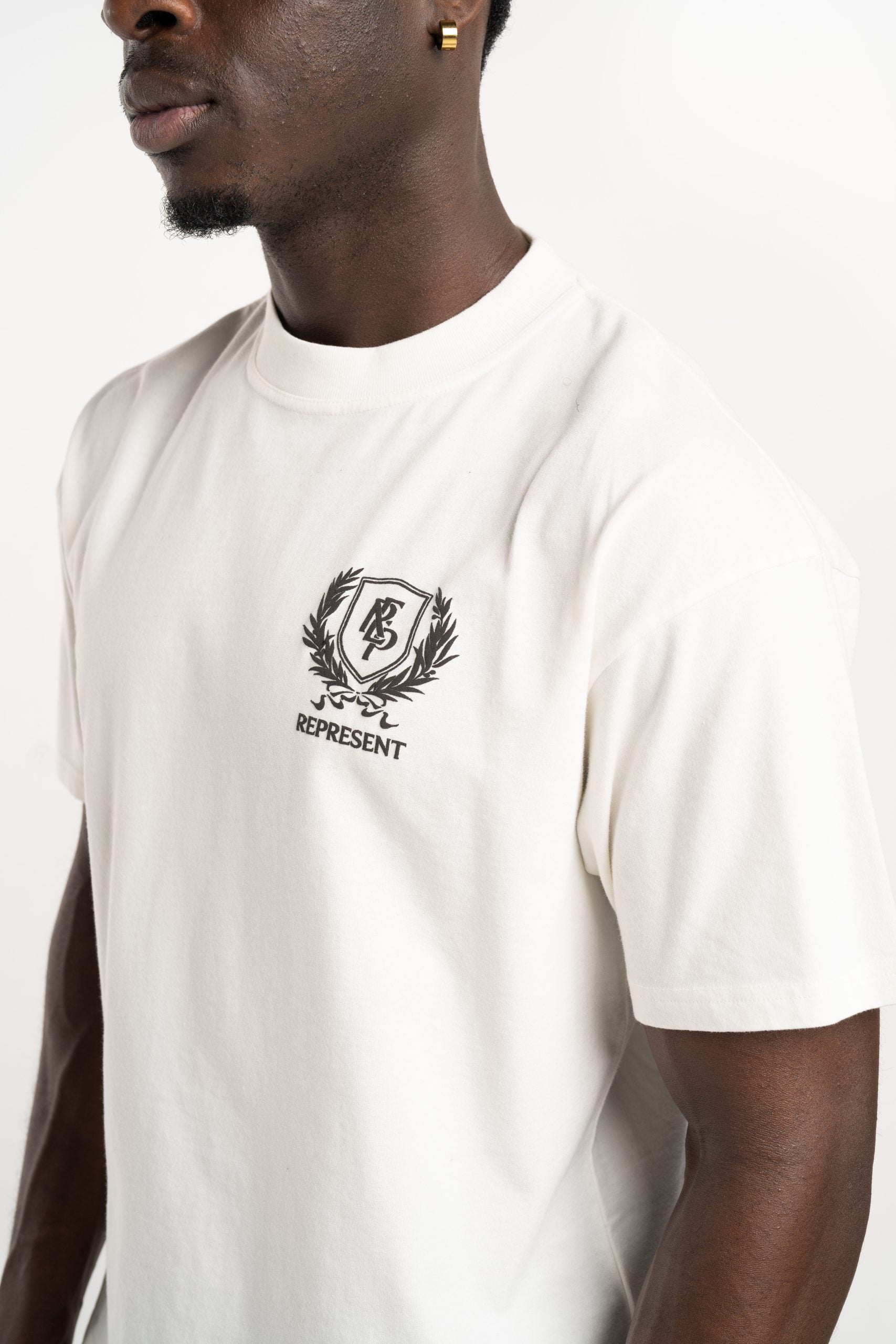 Represent Men's Crest T Shirt MLM41069-72 Flat White