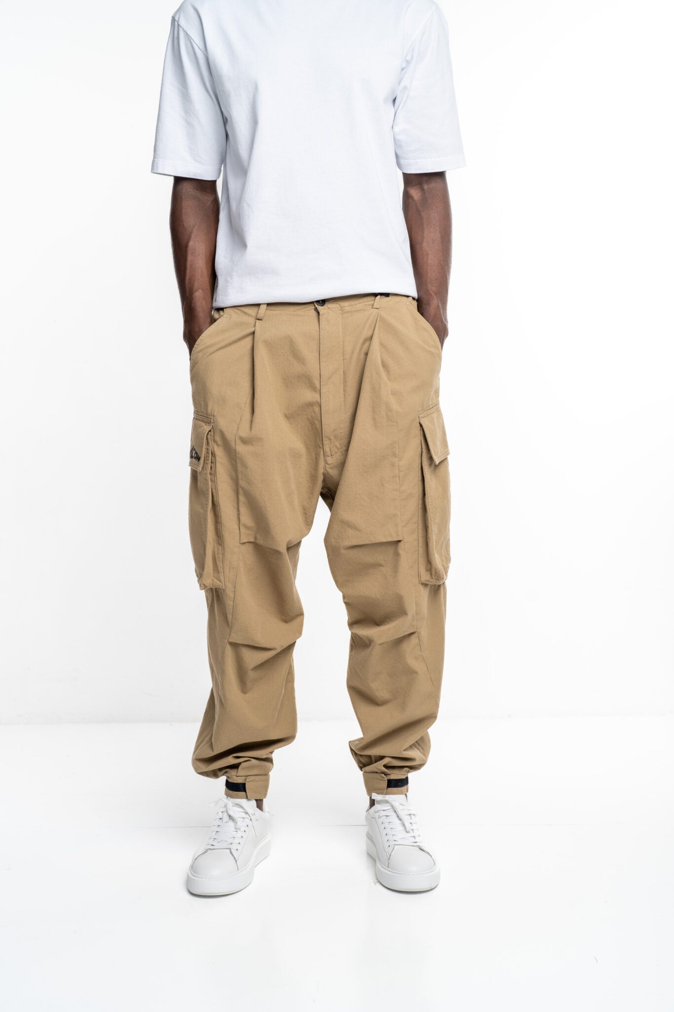 Dsquared2 Men's Pants S79KA0082 D35224 114