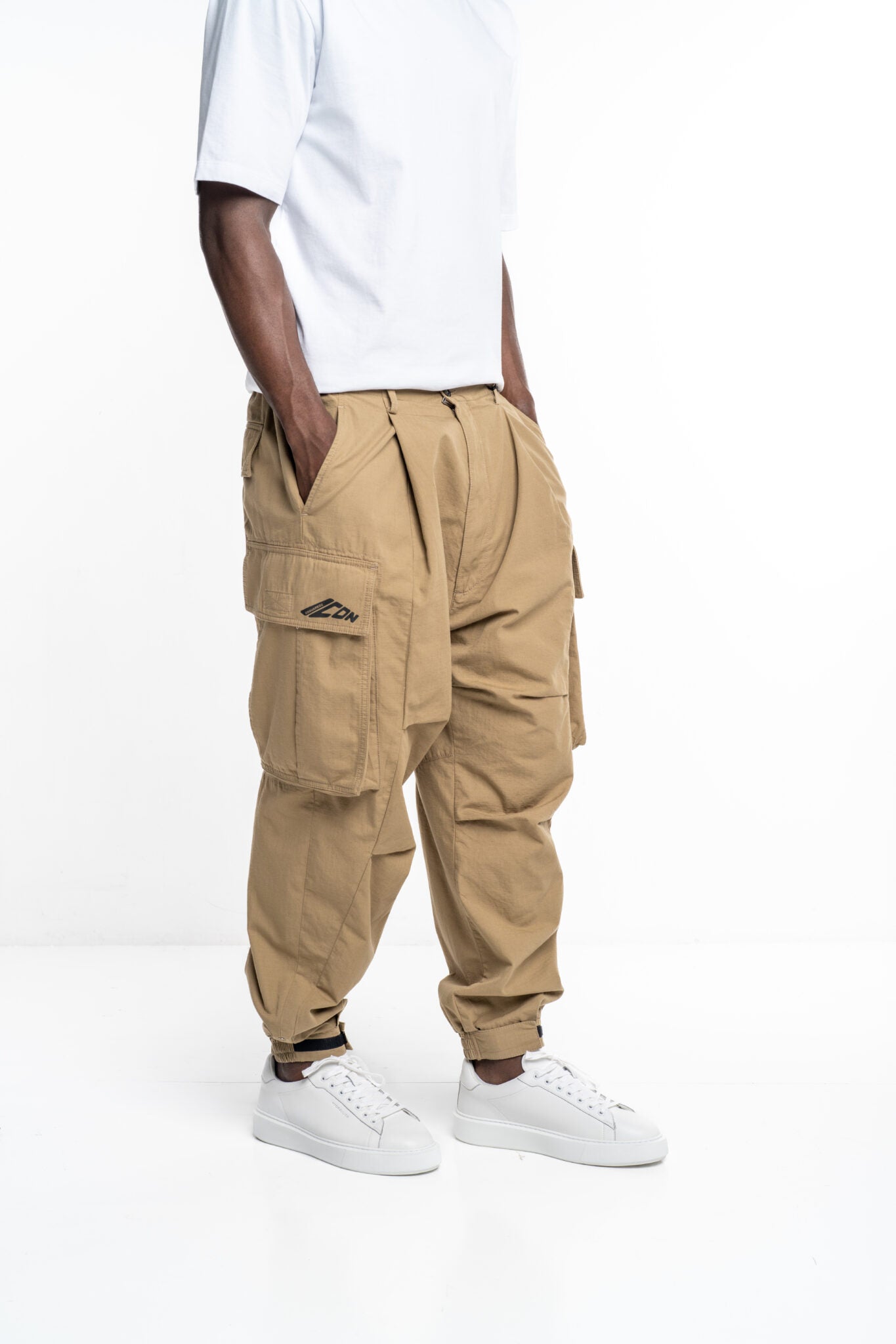 Dsquared2 Men's Pants S79KA0082 D35224 114