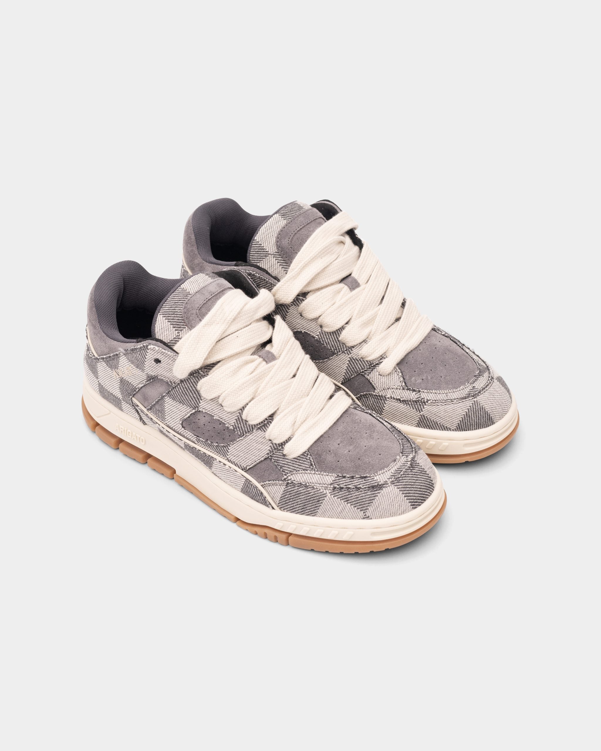 Axel Arigato Men's Area Lo Sneaker | F3589002-Black/Off White