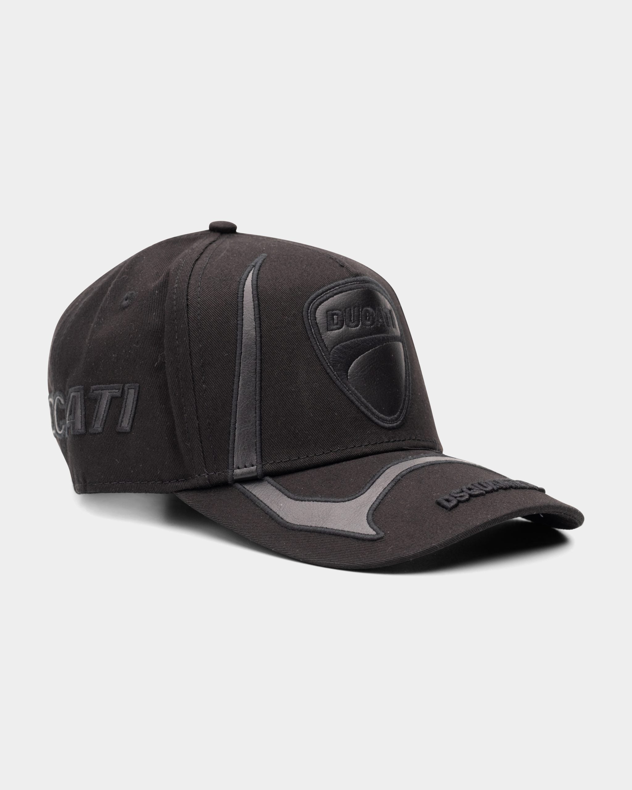 Dsquared2 Men's Ducati Baseball Cap | BCM0947-05C00001-2124