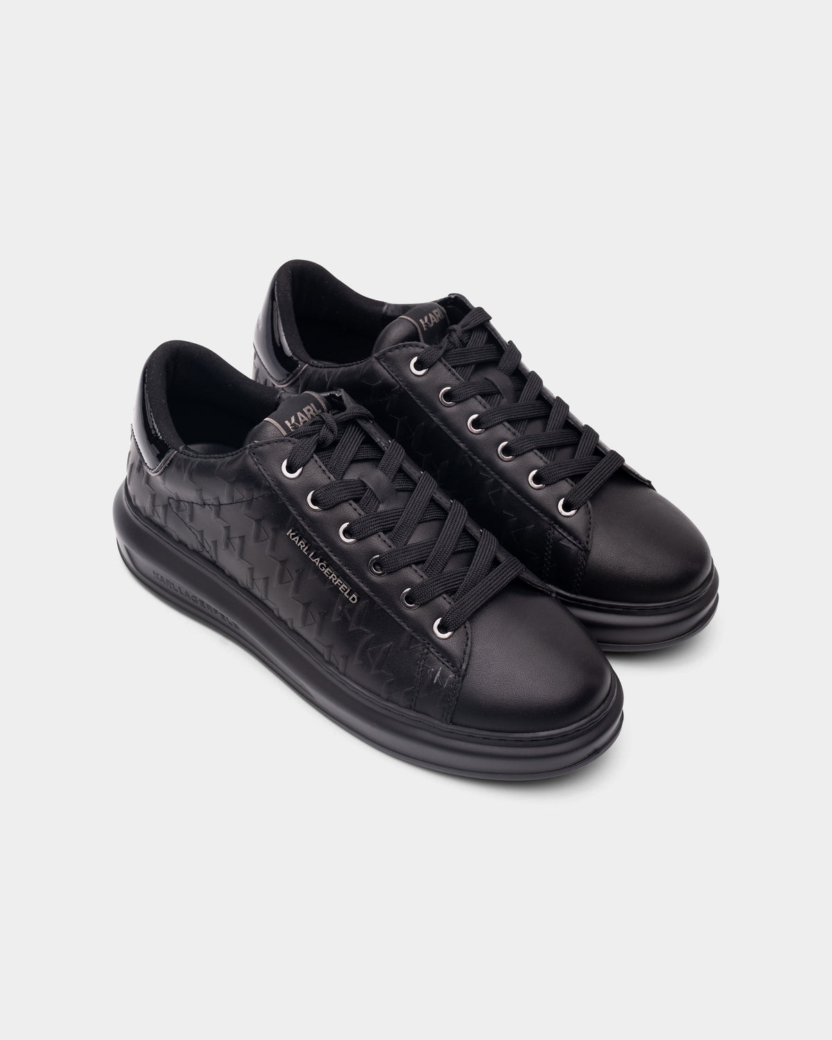 (Core) Karl Lagerfeld Men's Kapri Monogram Emboss Lo Black Lthr/Mono | KL52549K-00X