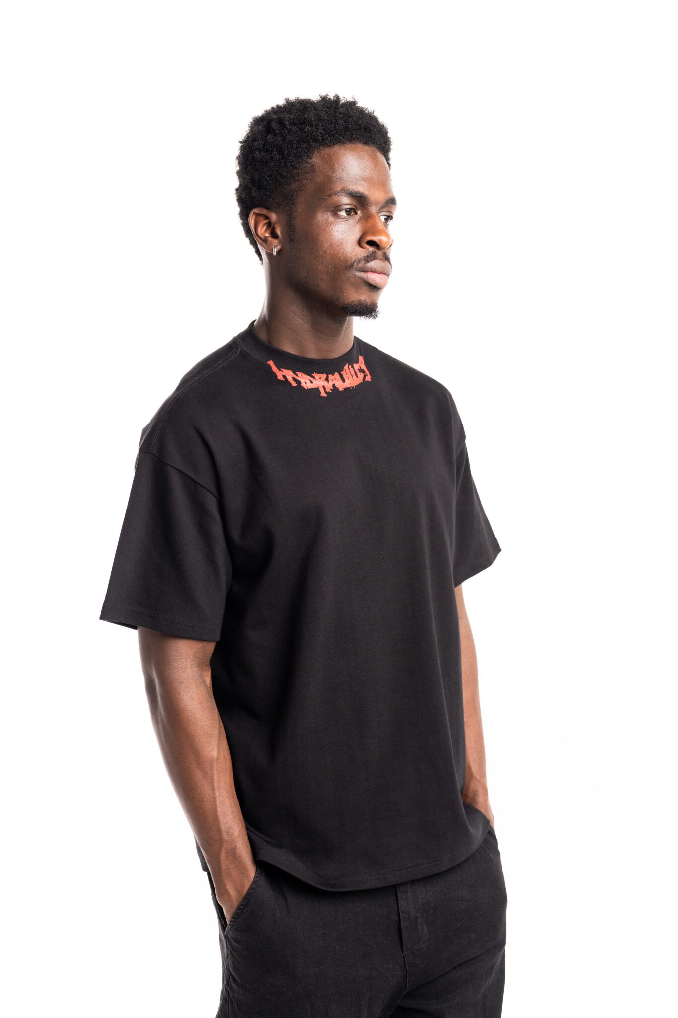 Hydraulics oversized red gothic neck tee black AW25OSFIT GOT Black