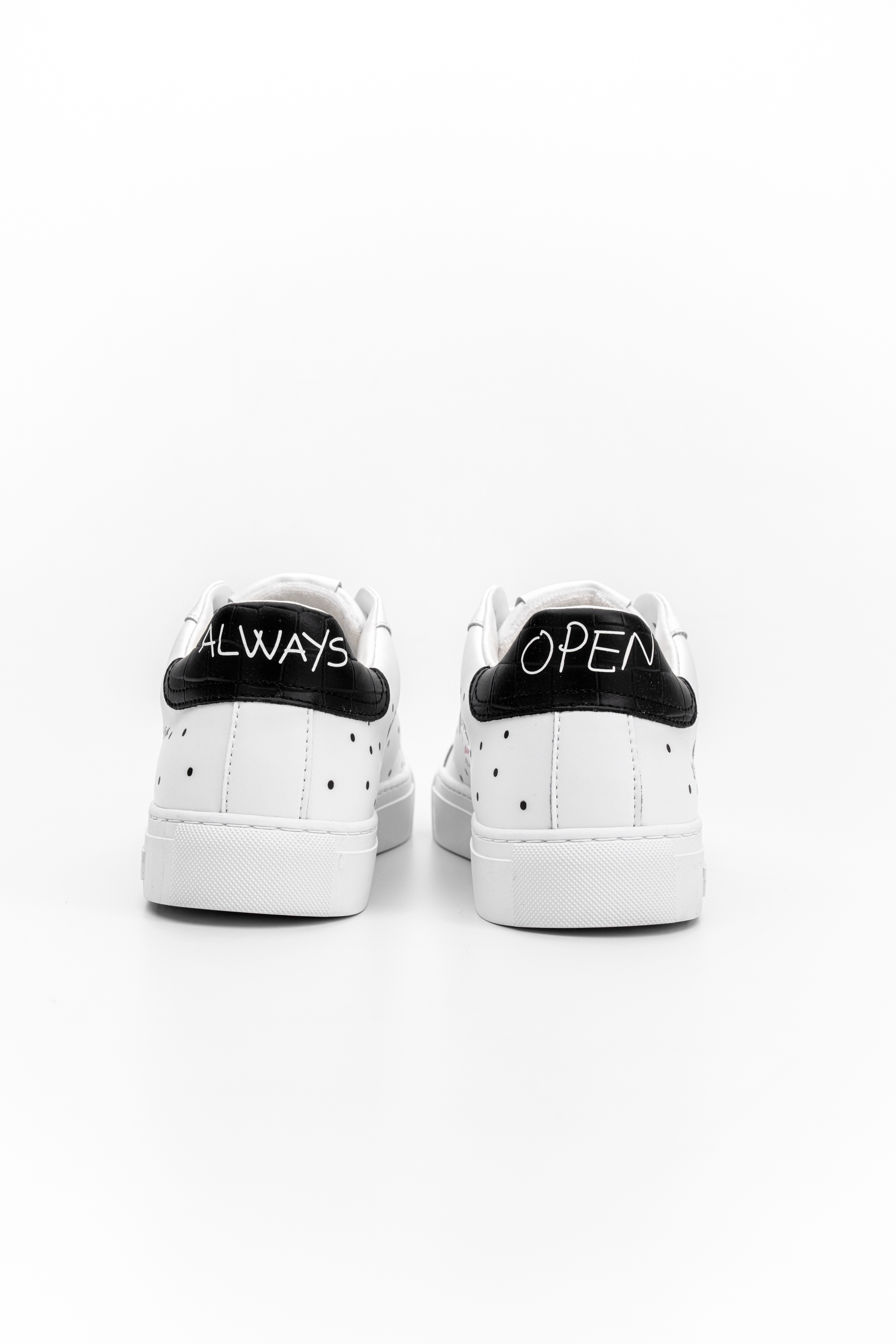 (Core) Hide & Jack Men's Essence Serigrafia Low Top Sneaker Cinema Edition White | ESERL-CINWHT