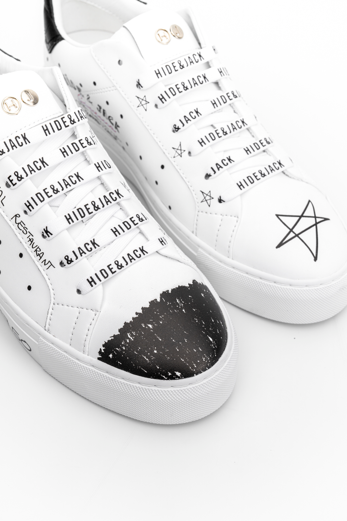 (Core) Hide & Jack Men's Essence Serigrafia Low Top Sneaker Cinema Edition White | ESERL-CINWHT