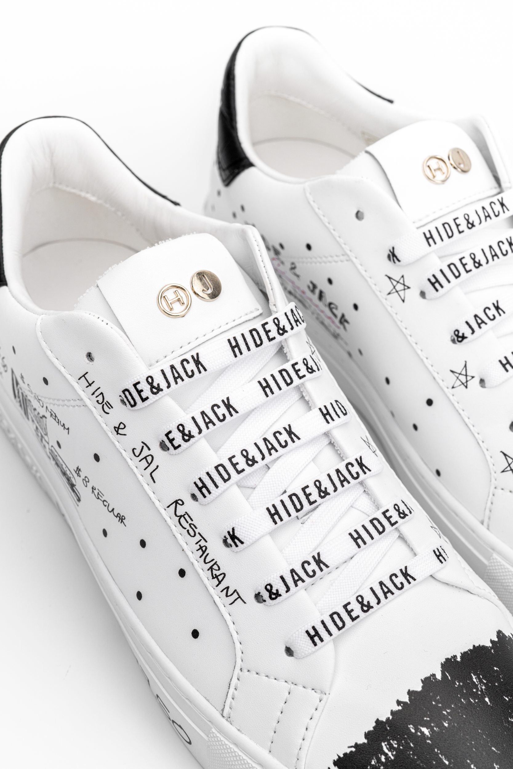 (Core) Hide & Jack Men's Essence Serigrafia Low Top Sneaker Cinema Edition White | ESERL-CINWHT