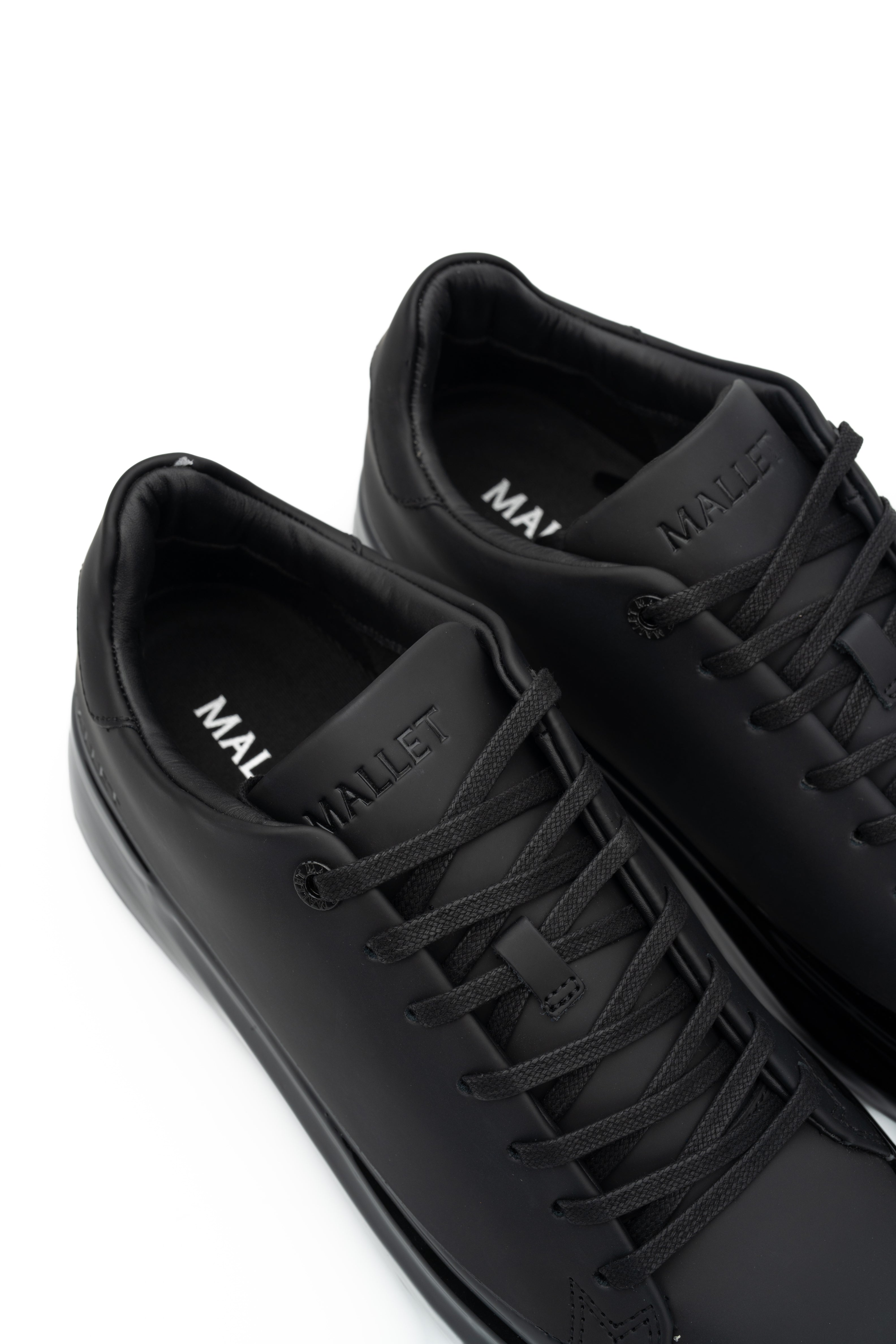 Mallet Men's Popham Tumbled Mono Blackout Sneaker | MLA26P-BKO