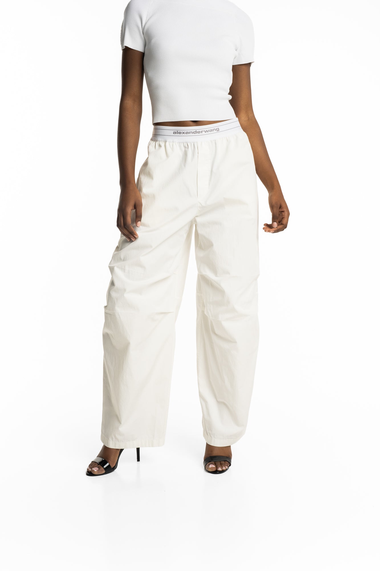 Alexander Wang Mid Rise Pleated Knee Pant w/ Logo Elastic Paper White | 1WC3264062-146