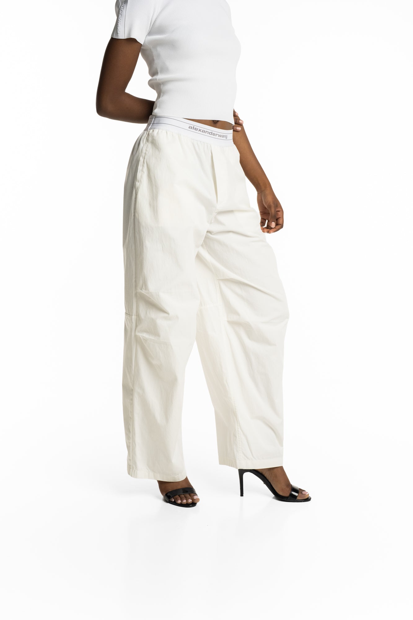 Alexander Wang Mid Rise Pleated Knee Pant w/ Logo Elastic Paper White | 1WC3264062-146