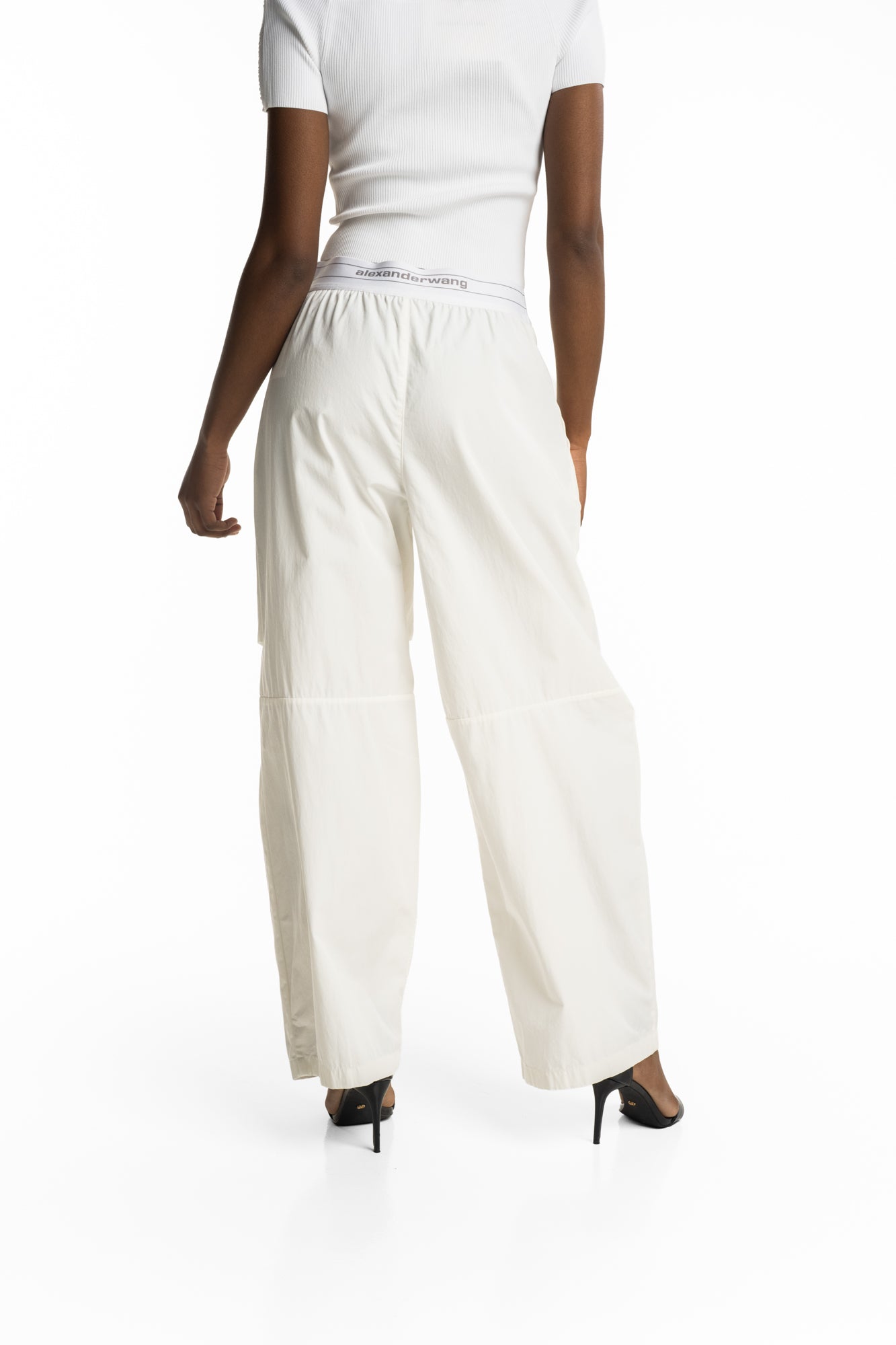 Alexander Wang Mid Rise Pleated Knee Pant w/ Logo Elastic Paper White | 1WC3264062-146