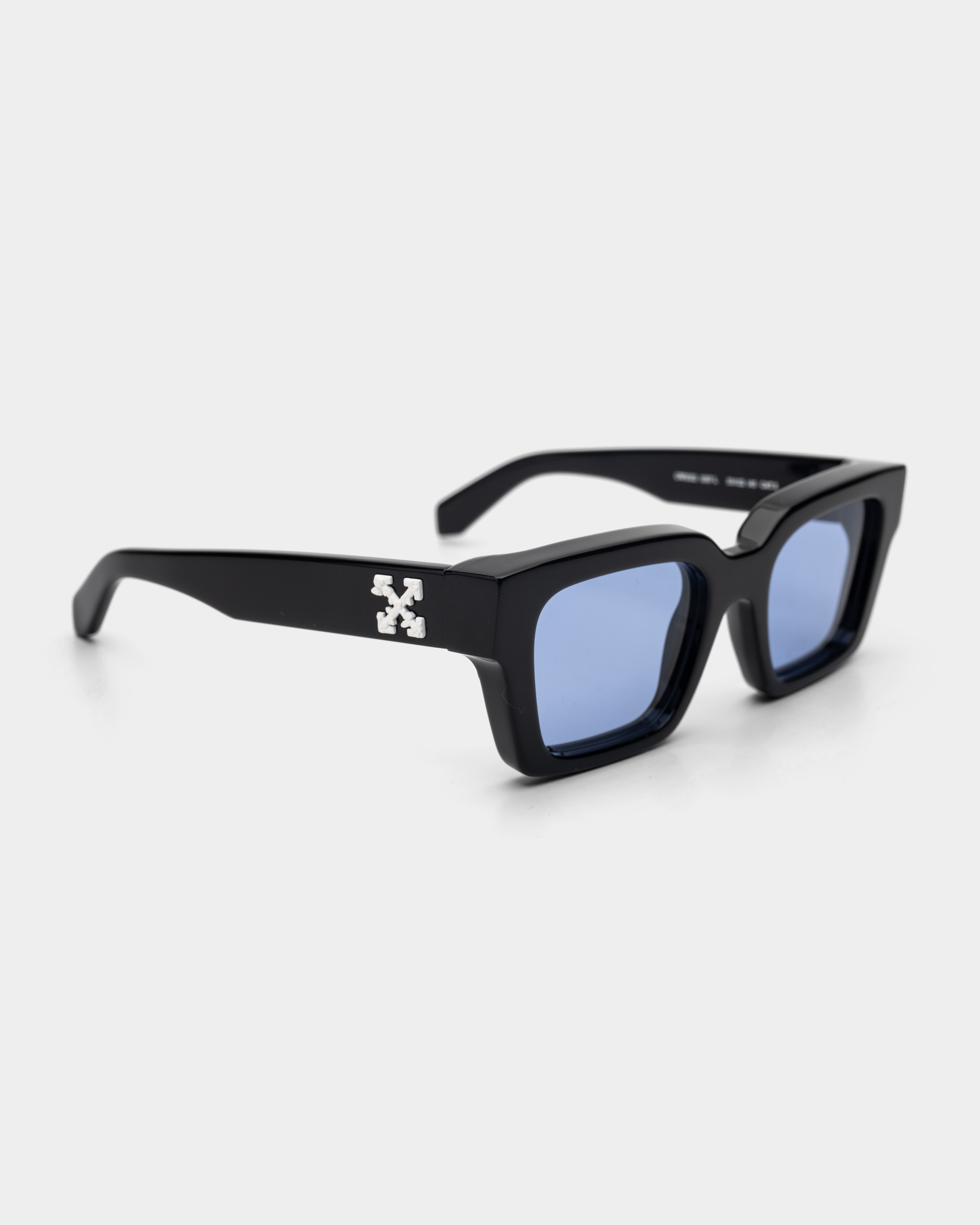 Off White Sunglasses Shiny Black | OW1022-1037