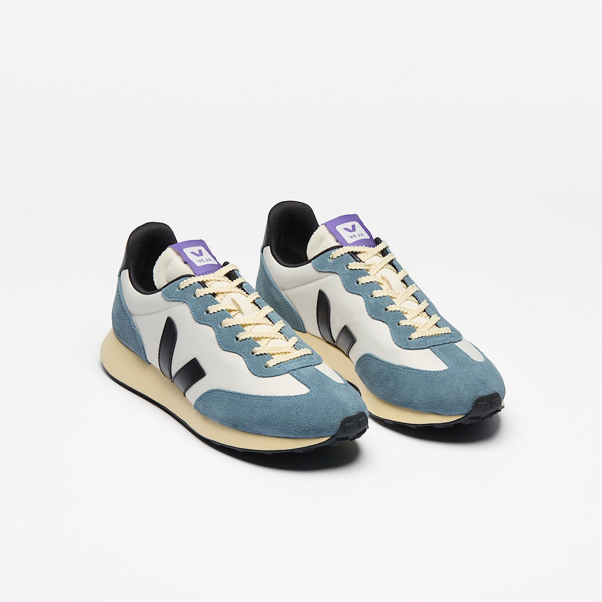 Veja Ladies Rio Branco II Nolyn Sneaker RO3420854A Natural Black California