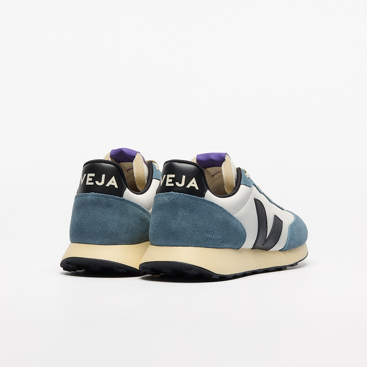 Veja Ladies Rio Branco II Nolyn Sneaker RO3420854A Natural Black California
