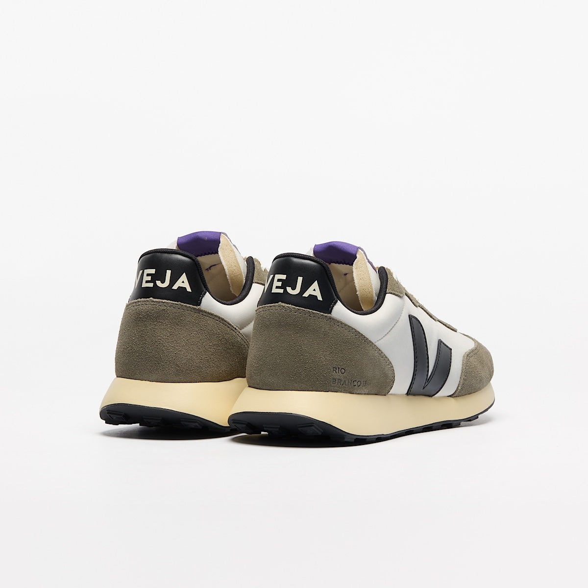Veja Ladies Rio Branco II Nolyn Sneaker RO3420856A Natural Black Kaki