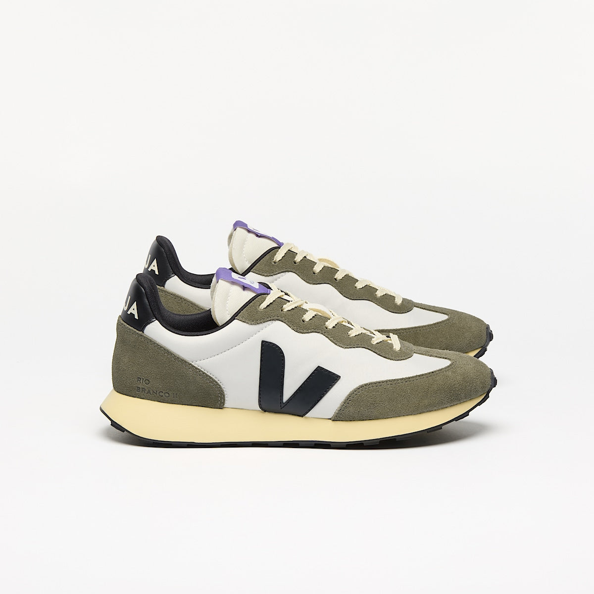 Veja Ladies Rio Branco II Nolyn Sneaker RO3420856A Natural Black Kaki