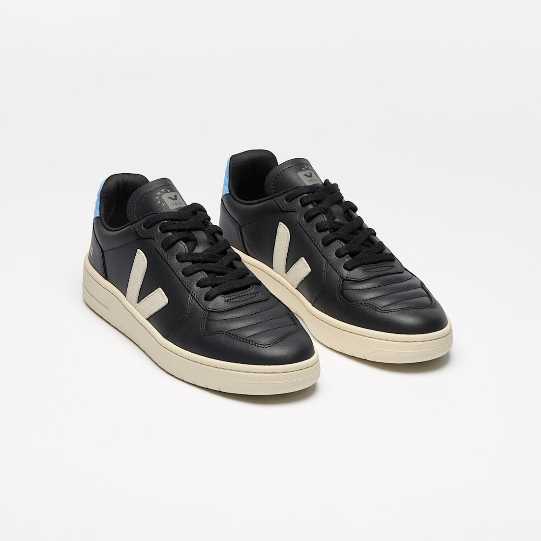 Veja Ladies V-82 Leather Sneaker VF3321147A Black Pierre