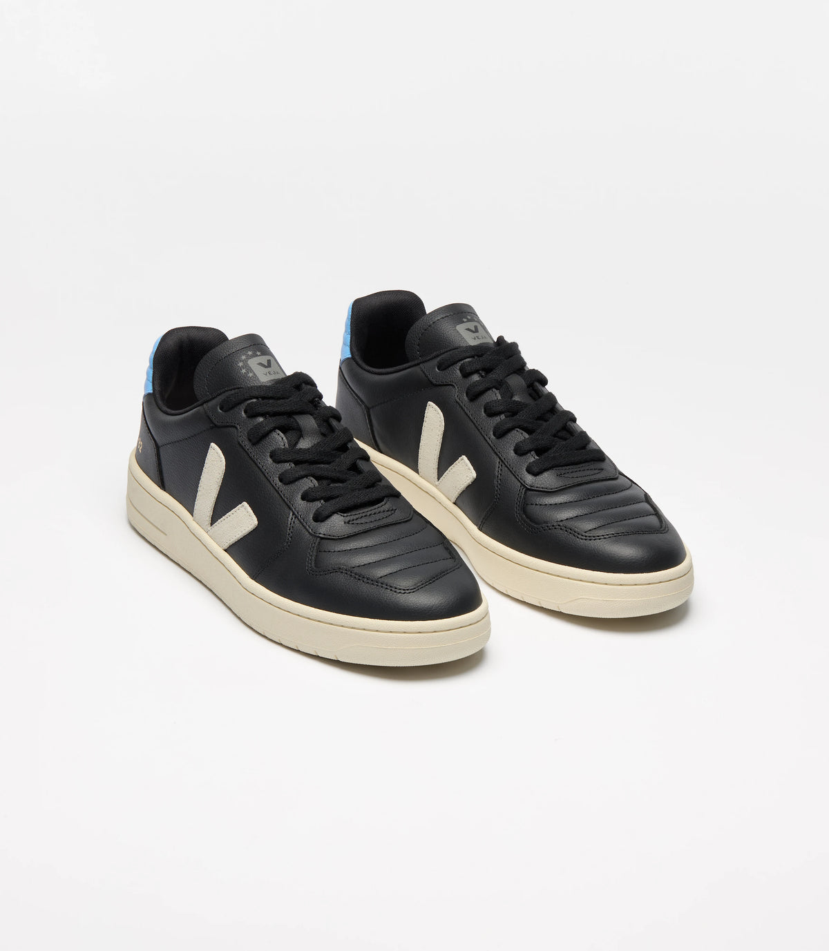 Veja Men's V-82 Leather Sneaker VF3321147B Black Pierre Aqua